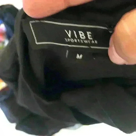 VIBE black short sleeve tiered top women medium - Picture 5 of 6
